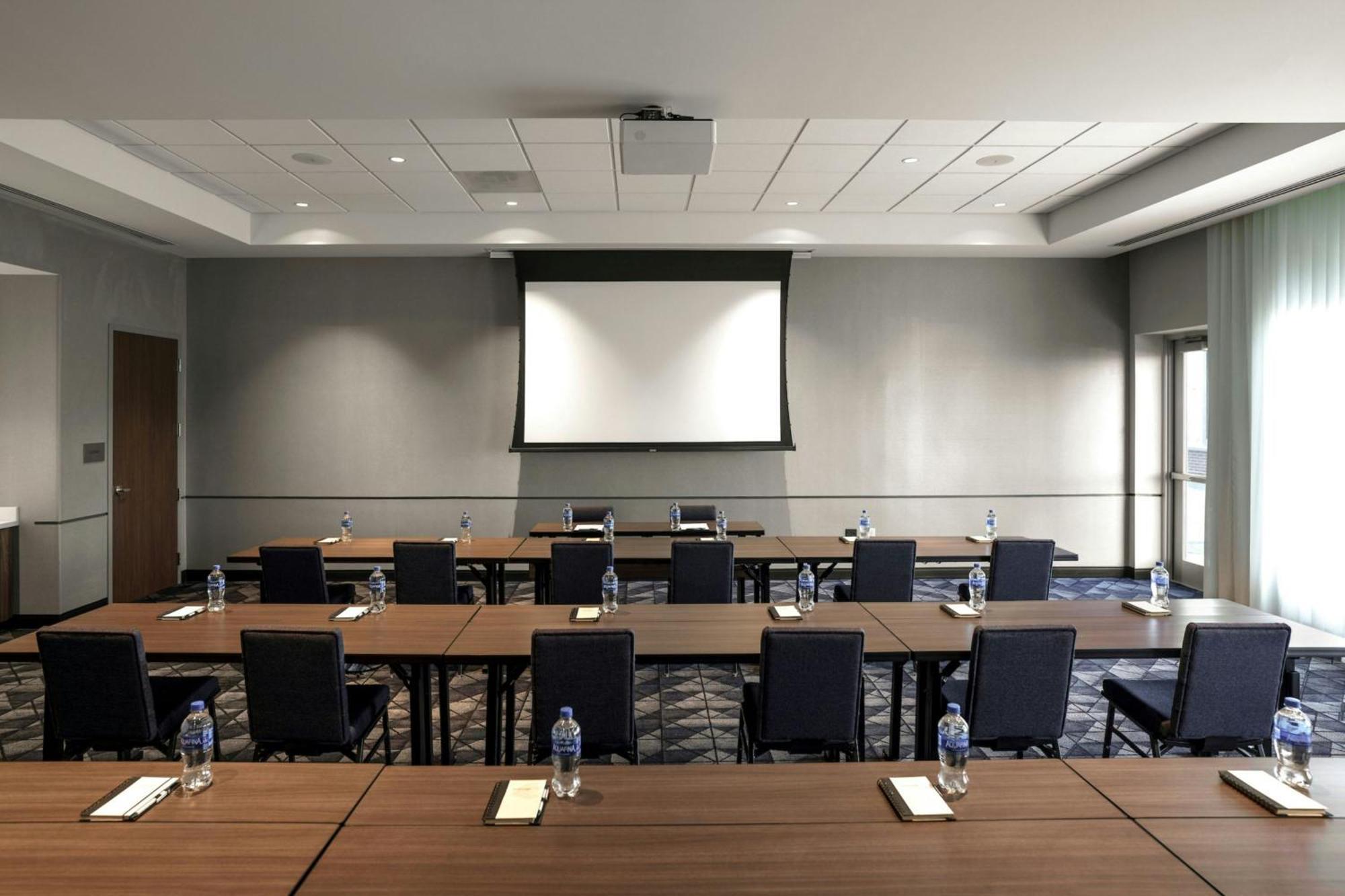 Courtyard By Marriott Indianapolis Fishers Exteriör bild